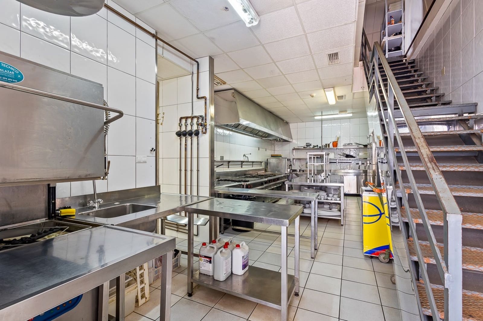 1 makuuhuone Kaupallinen myytävänä paikassa Los Dolses - 269 000 € (Ref: 9854233)