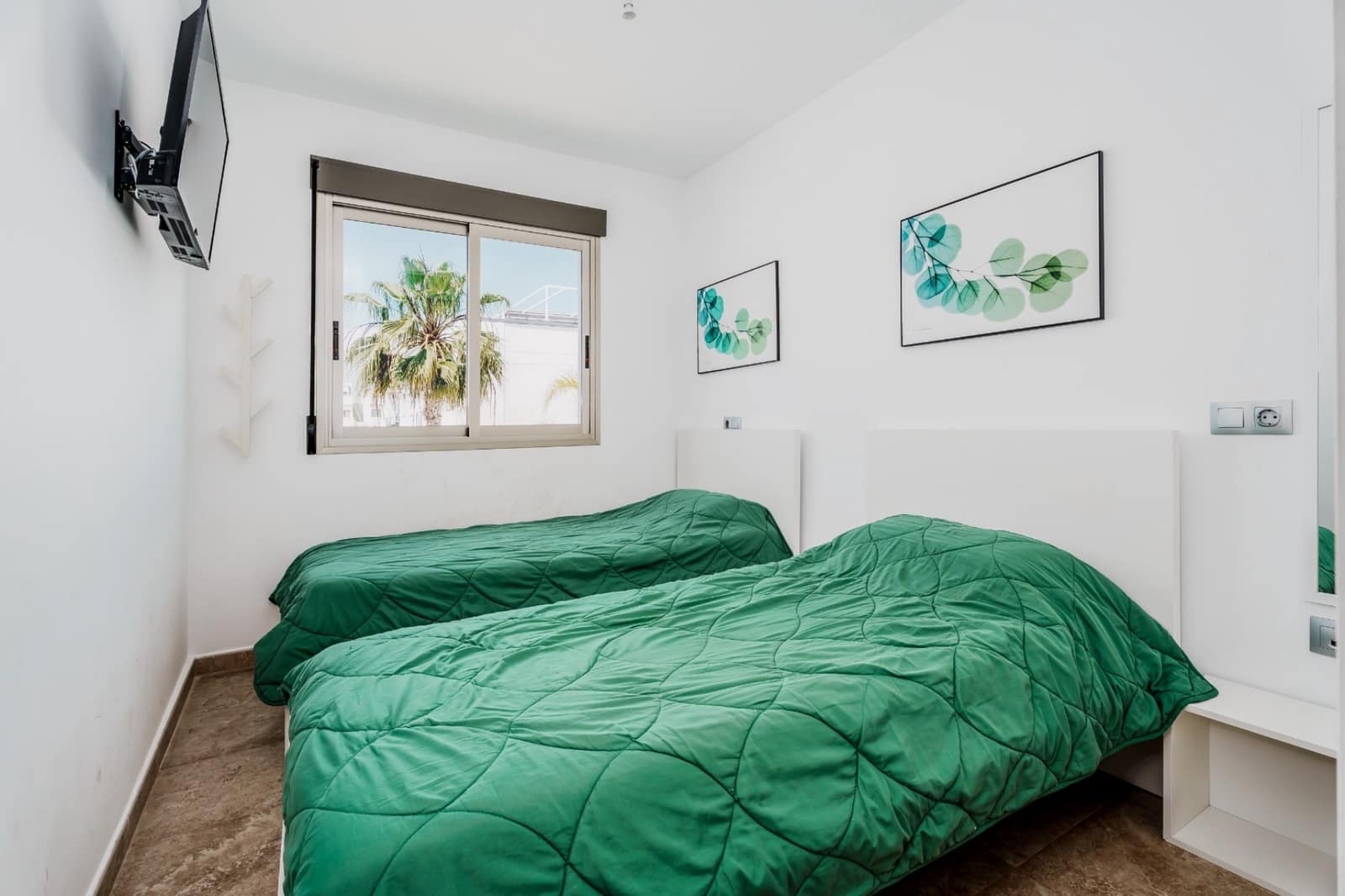 Ático de 2 habitaciones en Torre de la Horadada en venta con piscina garaje - 229.000 € (Ref: 9854240)