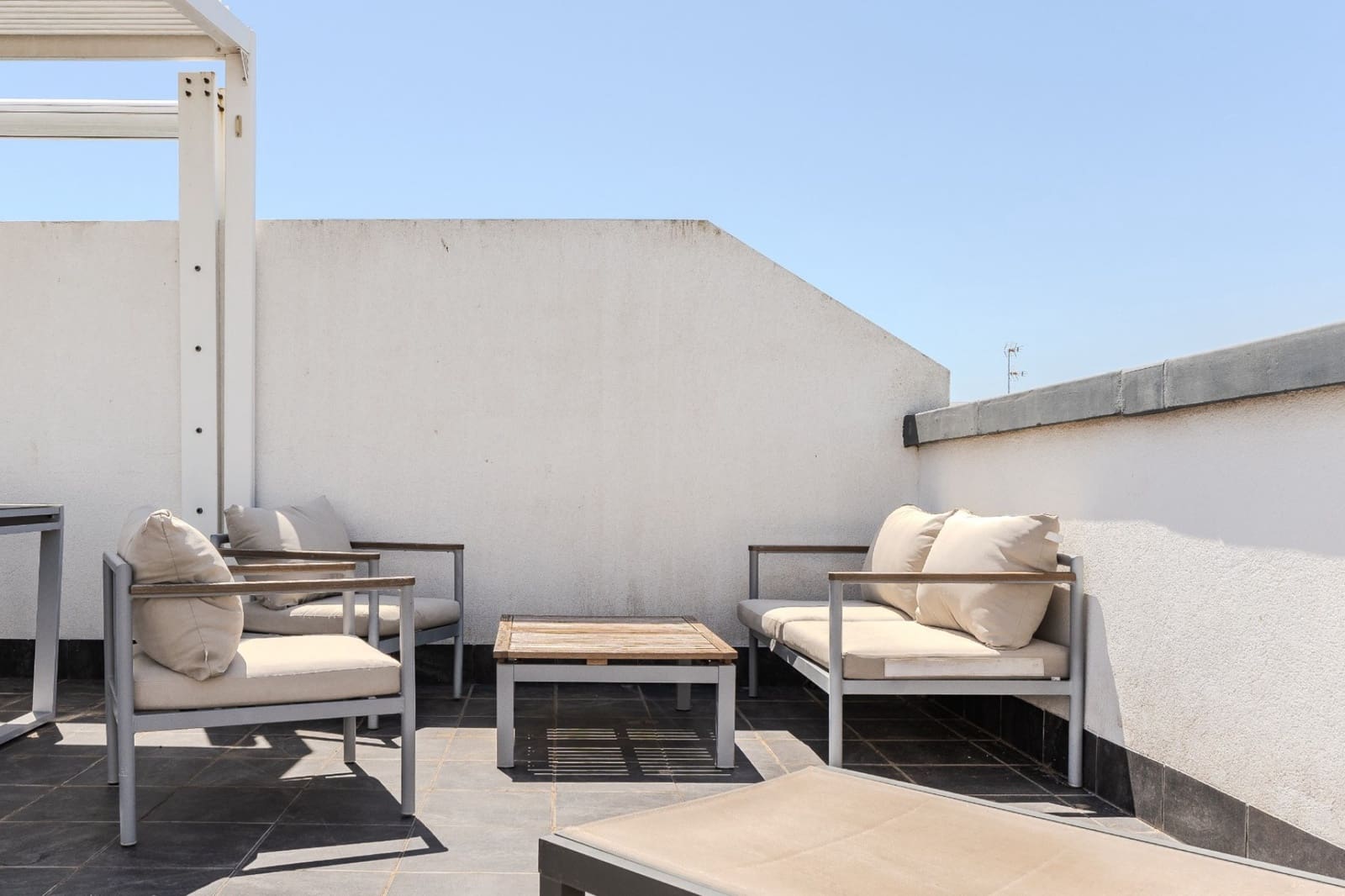 Ático de 2 habitaciones en Torre de la Horadada en venta con piscina garaje - 229.000 € (Ref: 9854240)