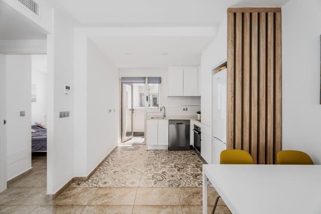 Ático de 2 habitaciones en Torre de la Horadada, Pilar de la Horadada en venta con piscina garaje - 229.000 € (Ref: 9854240)