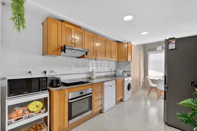 3 slaapkamer Flat te koop in Palmeral, Alicante stad met zwembad - € 335.000 (Ref: 9869617)