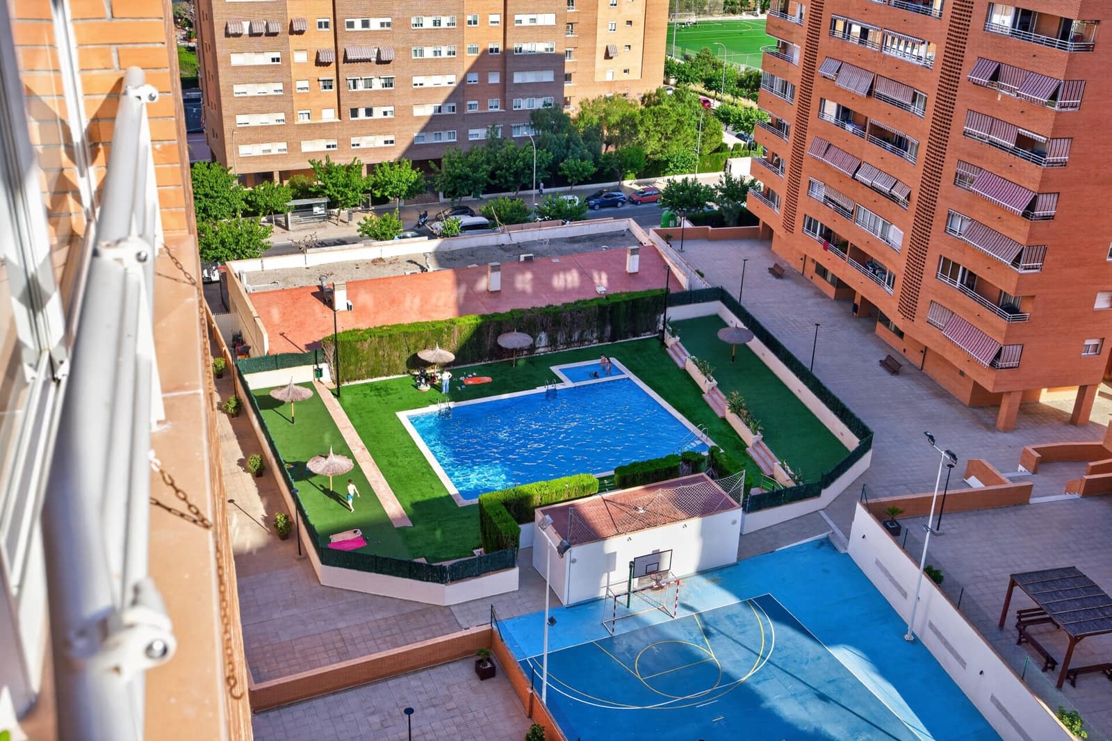 3 slaapkamer Flat te koop in Alicante stad met zwembad - € 335.000 (Ref: 9869617)