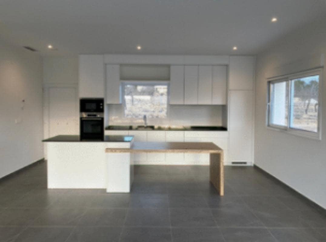 3 chambre Villa/Maison à vendre à La Romana avec piscine garage - 340 000 € (Ref: 9874751)