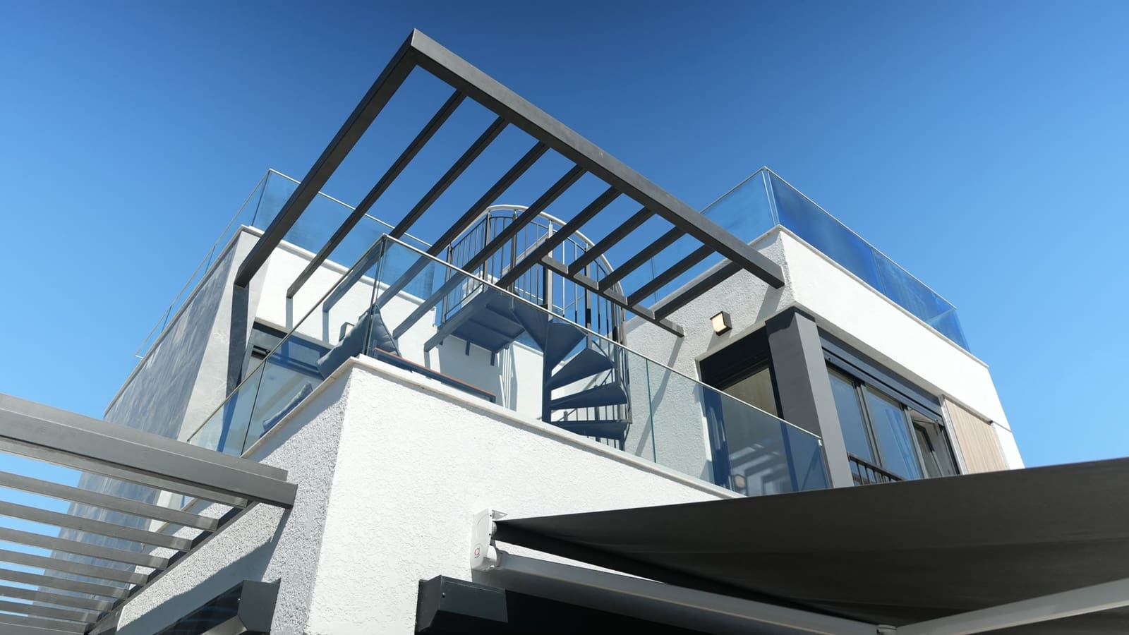 3 bedroom Villa for sale in La Nucia with pool garage - € 530,000 (Ref: 9874873)