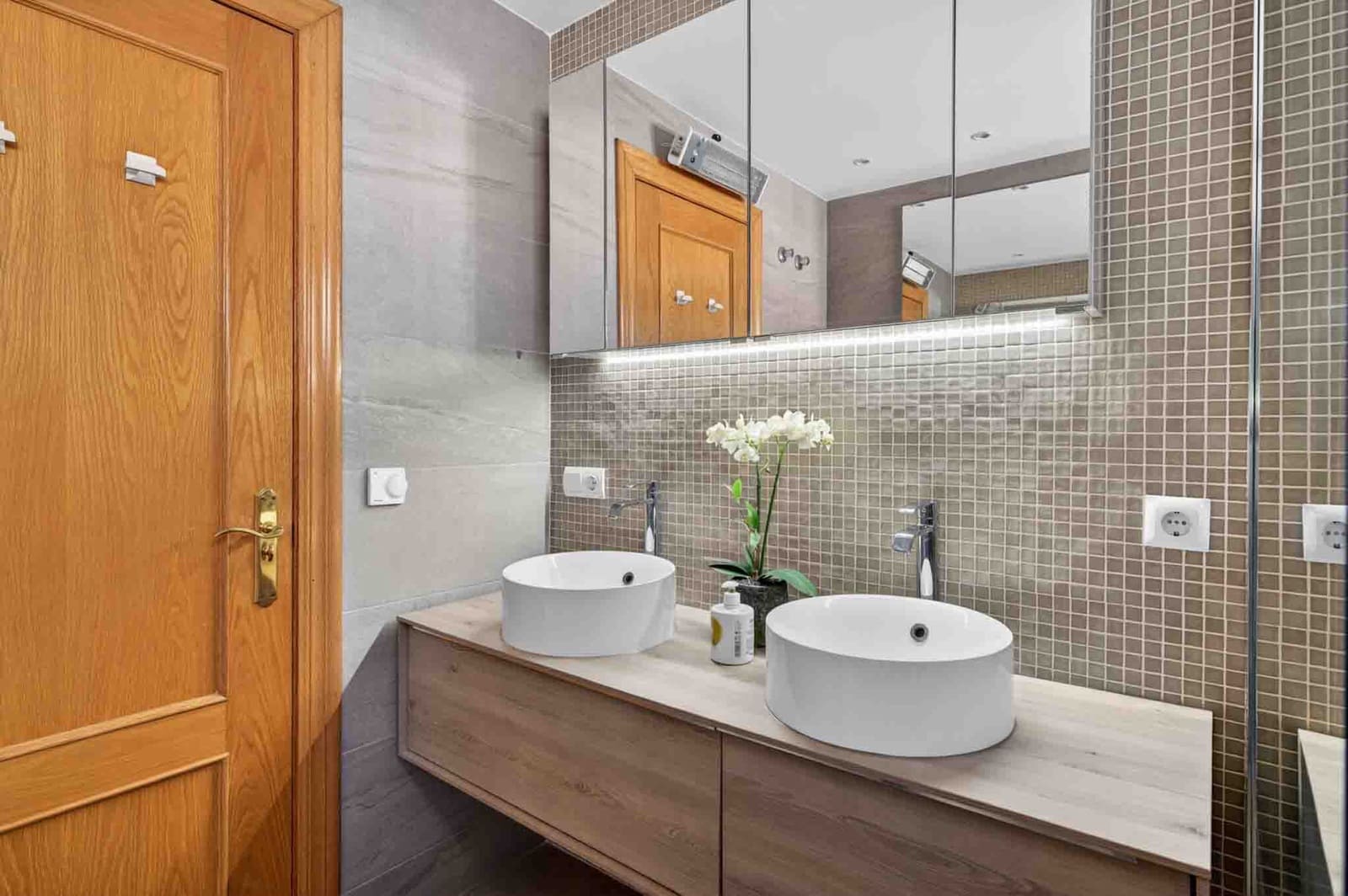 Ático de 3 habitaciones en Alicante / Alacant ciudad en venta con piscina garaje - 549.000 € (Ref: 9880313)