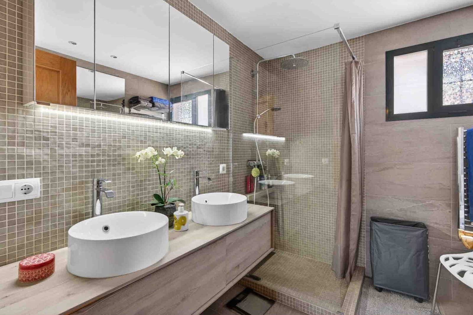 Ático de 3 habitaciones en Alicante / Alacant ciudad en venta con piscina garaje - 549.000 € (Ref: 9880313)
