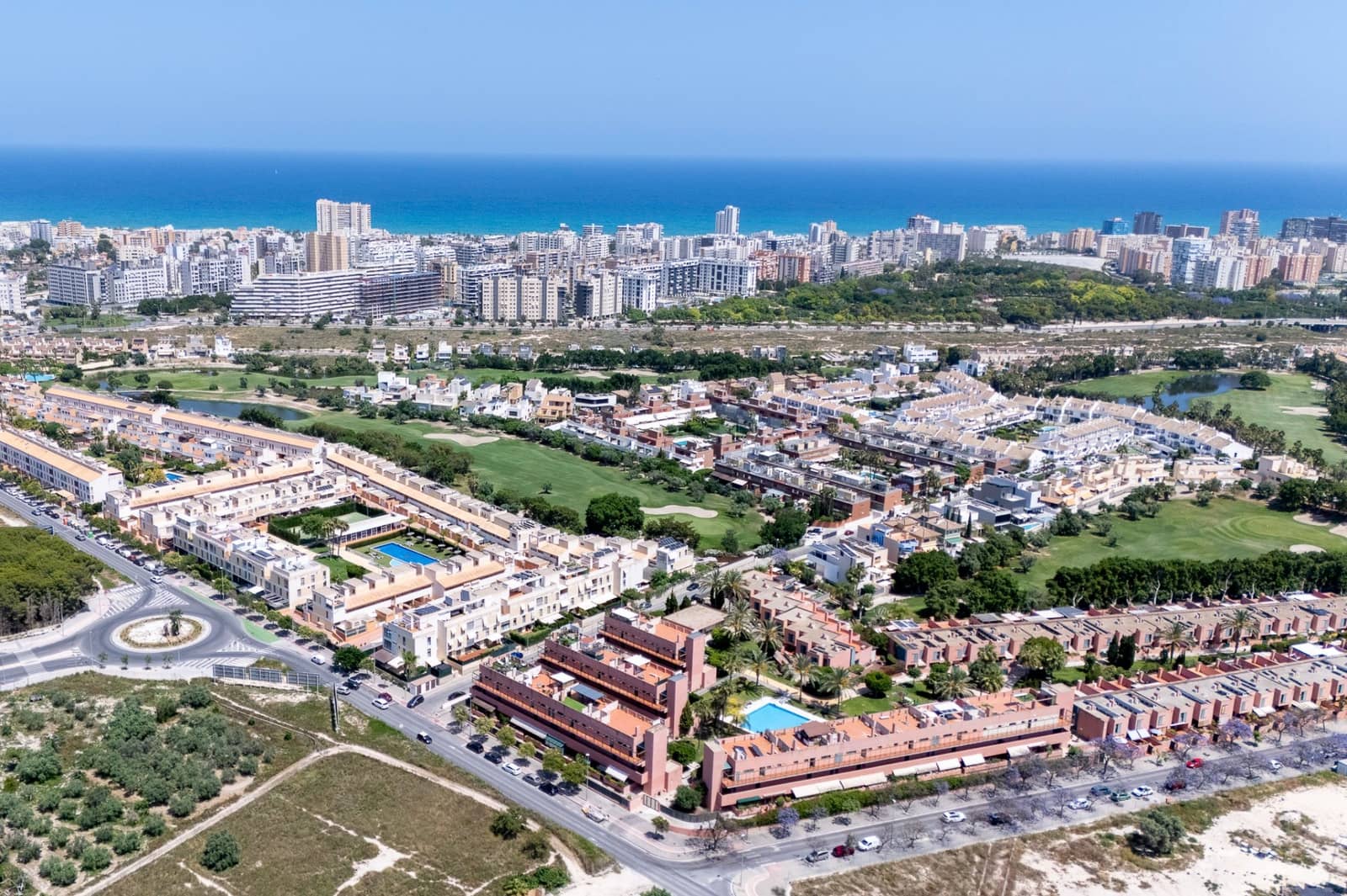 Ático de 3 habitaciones en Alicante / Alacant ciudad en venta con piscina garaje - 549.000 € (Ref: 9880313)