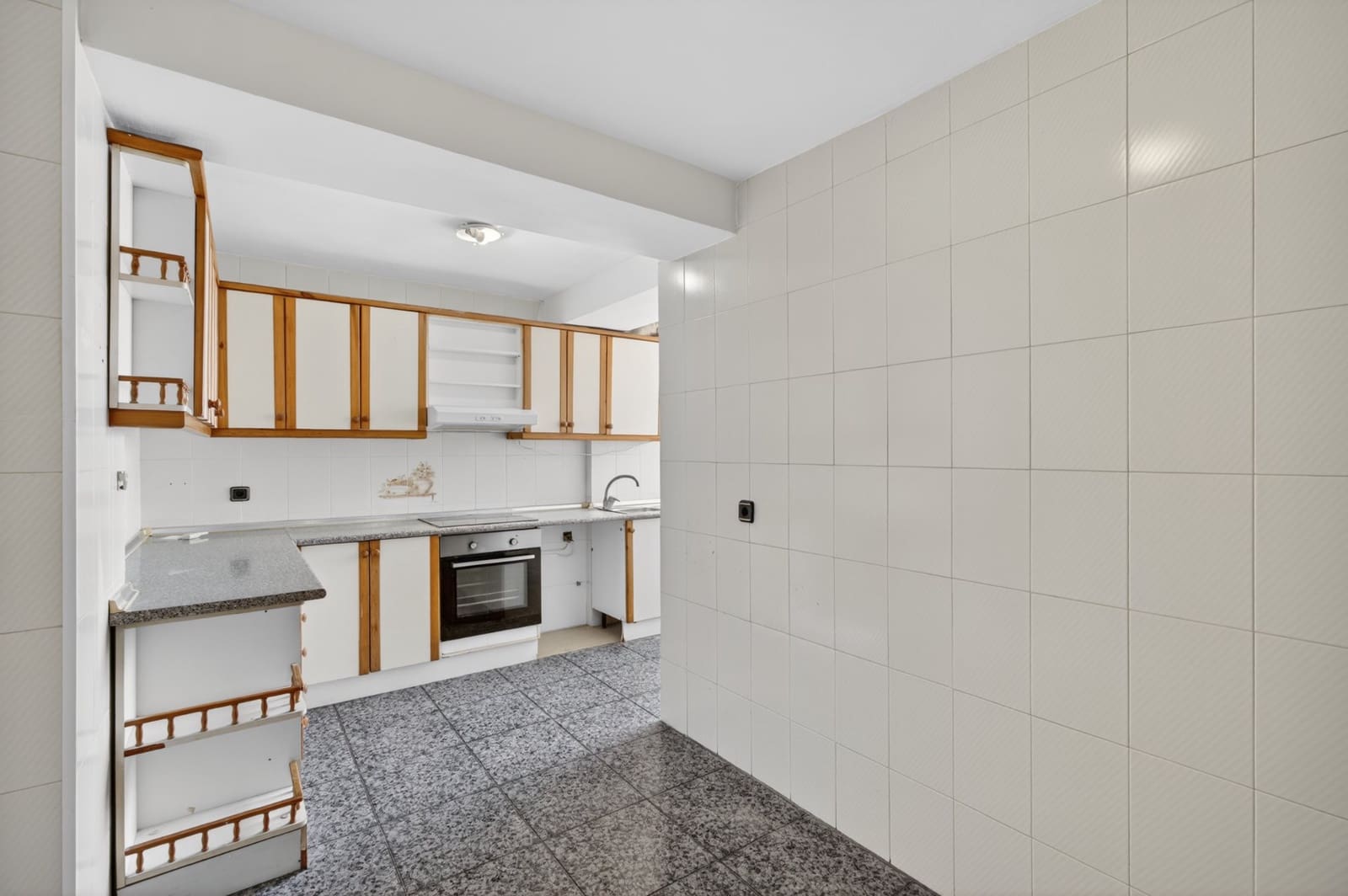 3 Zimmer Wohnung zu verkaufen in Alicante / Alacant Stadt mit Pool - 229.000 € (Ref: 9891236)