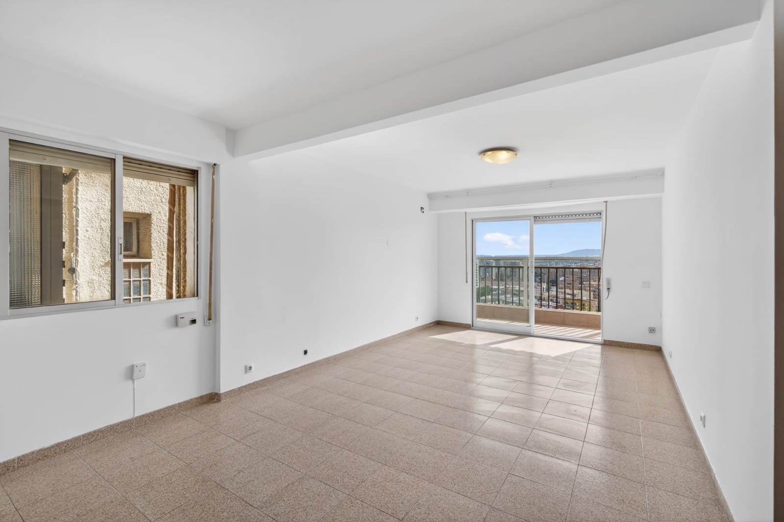 3 Zimmer Wohnung zu verkaufen in Alicante / Alacant Stadt mit Pool - 229.000 € (Ref: 9891236)