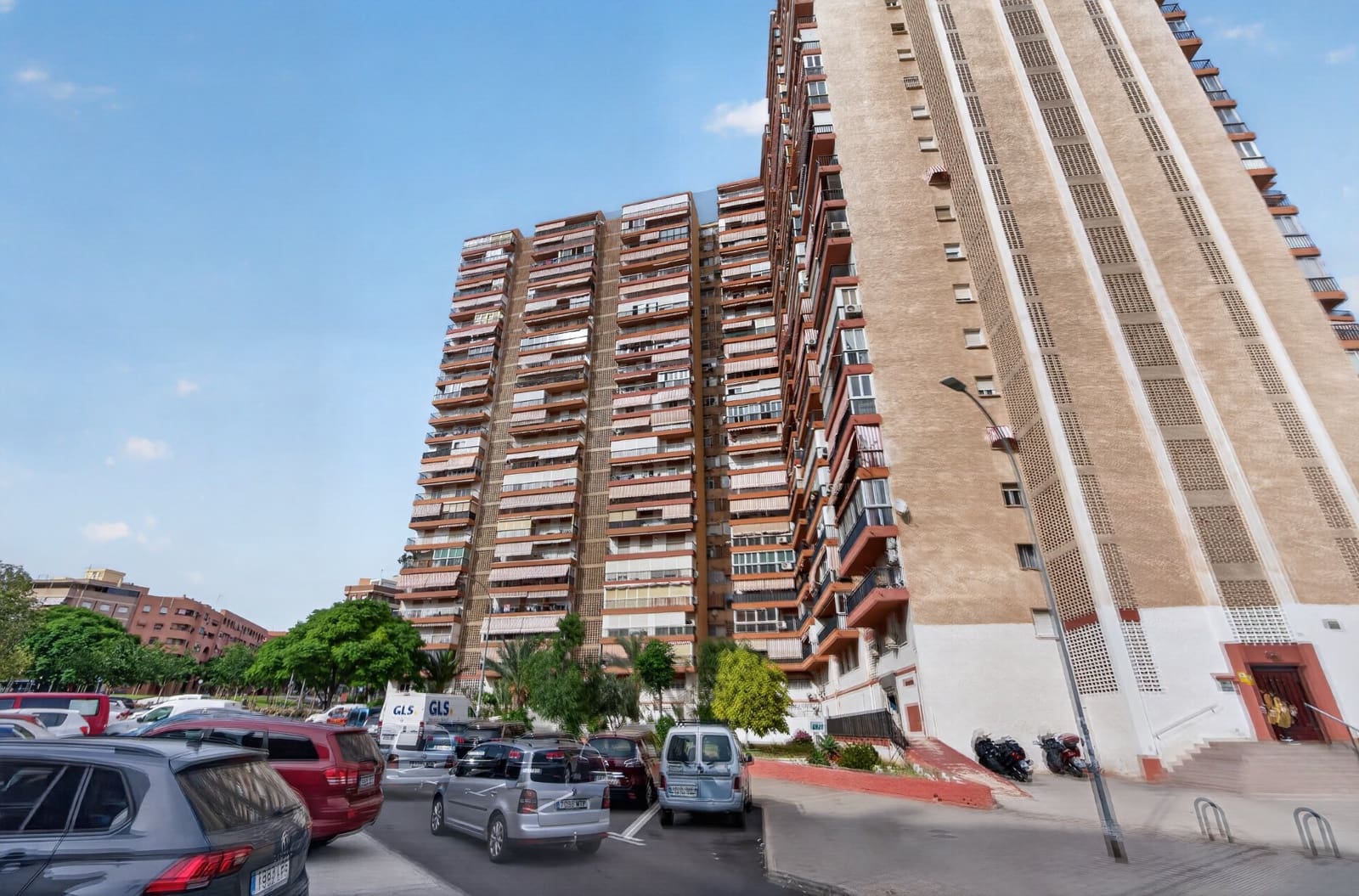 3 Zimmer Wohnung zu verkaufen in Alicante / Alacant Stadt mit Pool - 229.000 € (Ref: 9891236)