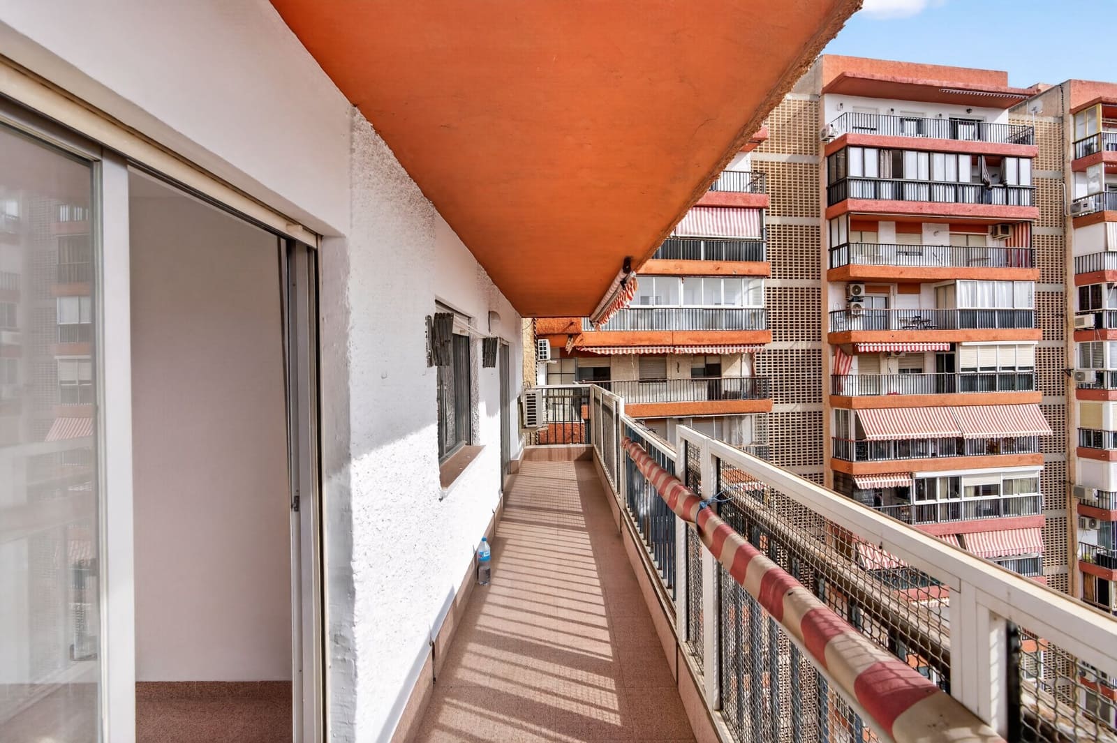 3 Zimmer Wohnung zu verkaufen in Alicante / Alacant Stadt mit Pool - 229.000 € (Ref: 9891236)
