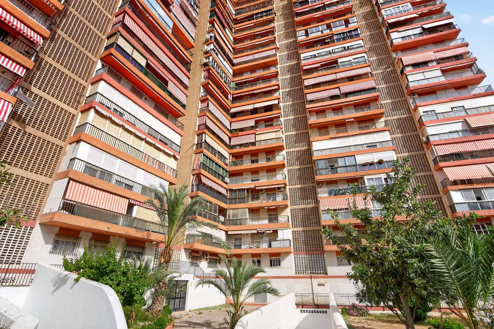 3 Zimmer Wohnung zu verkaufen in Alicante / Alacant Stadt mit Pool - 229.000 € (Ref: 9891236)