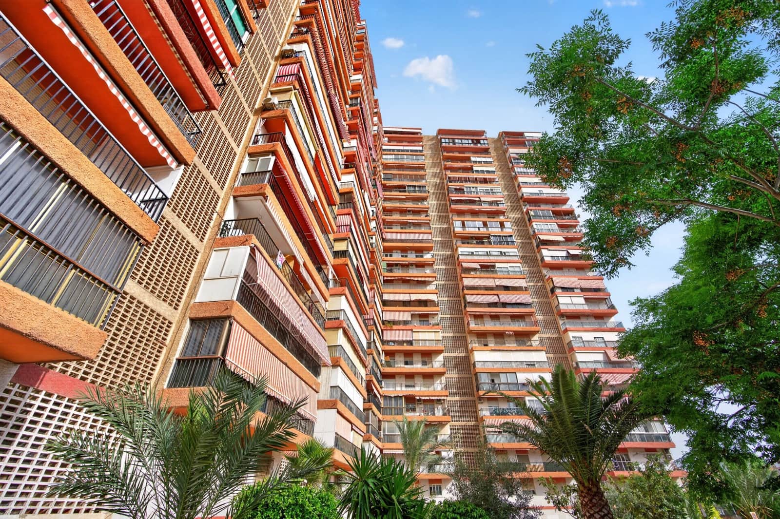 3 Zimmer Wohnung zu verkaufen in Alicante / Alacant Stadt mit Pool - 229.000 € (Ref: 9891236)