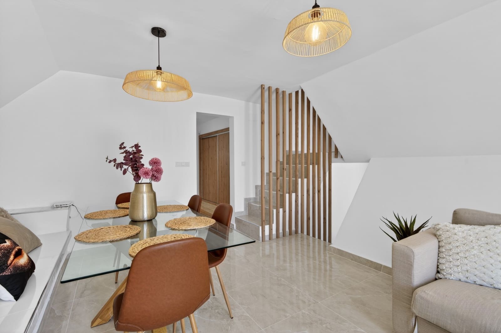 3 soveværelse Villa til salg i Torrevieja med swimmingpool garage - € 529.000 (Ref: 9926313)