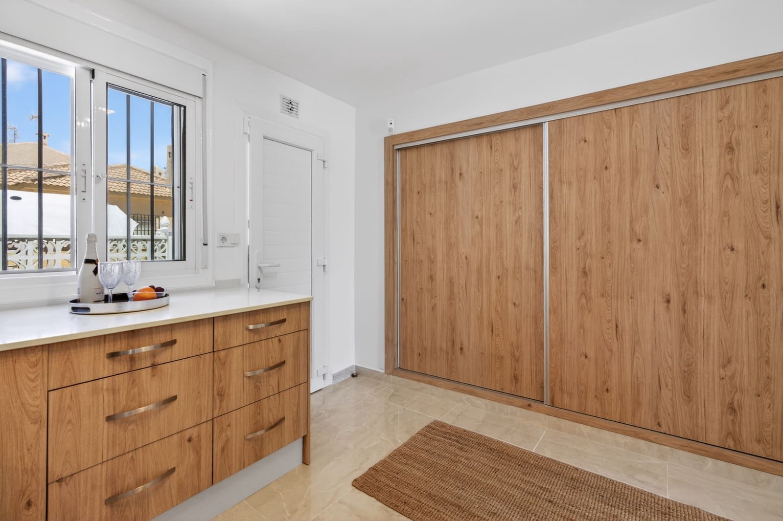 3 soveværelse Villa til salg i Torrevieja med swimmingpool garage - € 529.000 (Ref: 9926313)
