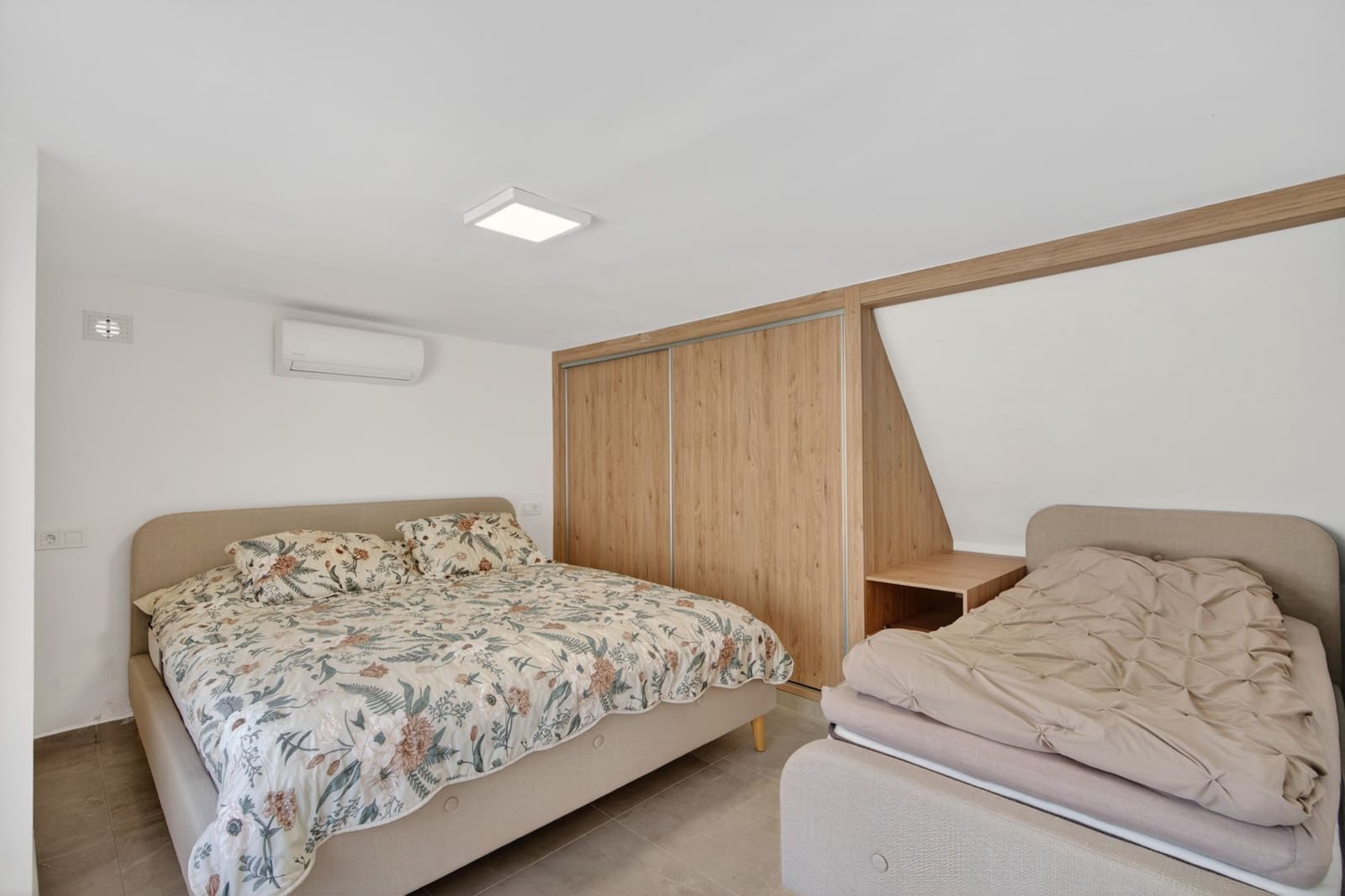 3 soveværelse Villa til salg i Torrevieja med swimmingpool garage - € 529.000 (Ref: 9926313)