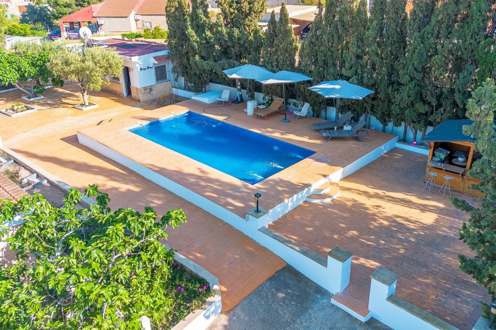 4 bedroom Villa for sale in San Vicente / Sant Vicent del Raspeig with pool - € 469,000 (Ref: 9926314)