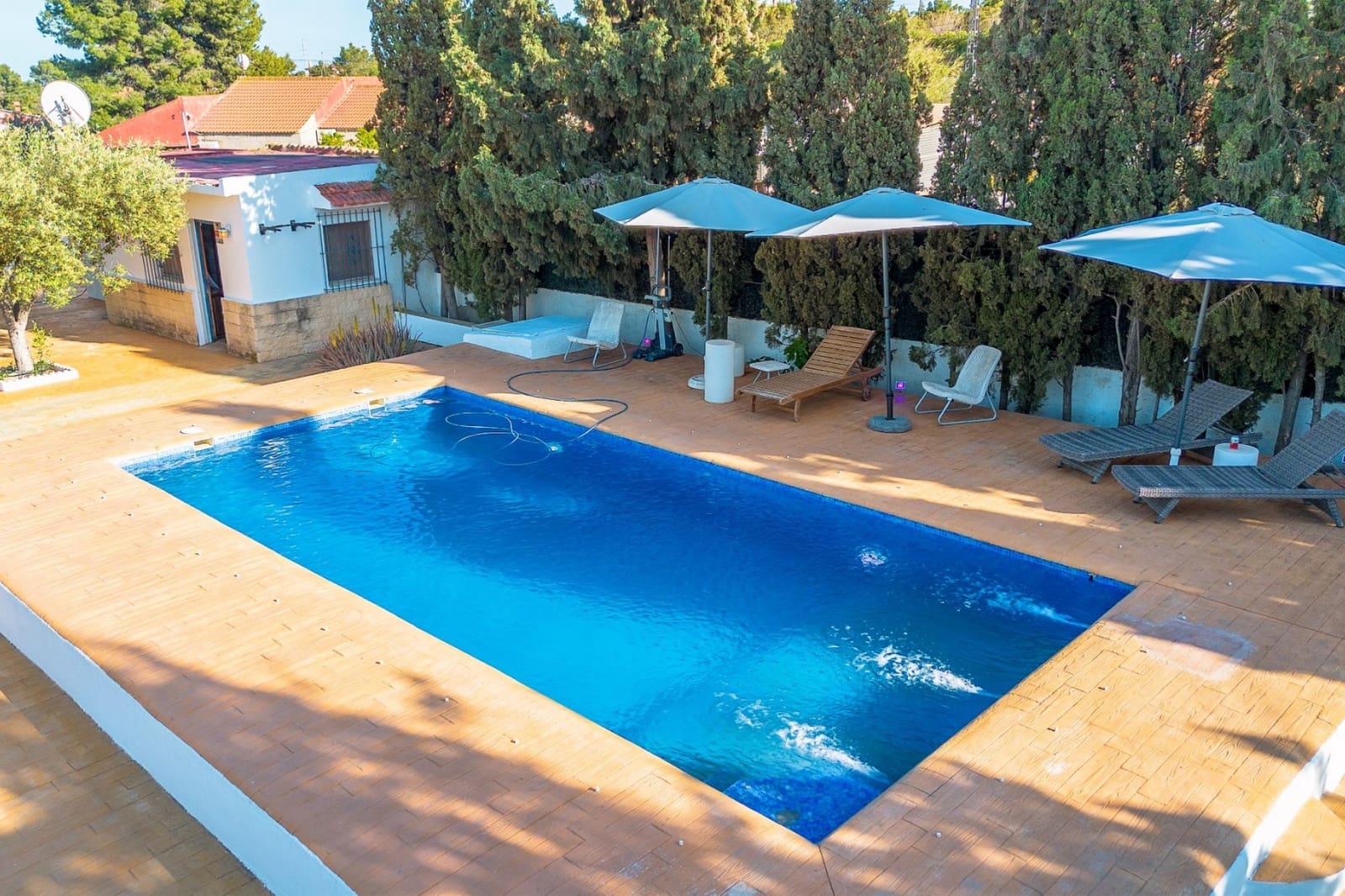 4 bedroom Villa for sale in San Vicente / Sant Vicent del Raspeig with pool - € 469,000 (Ref: 9926314)