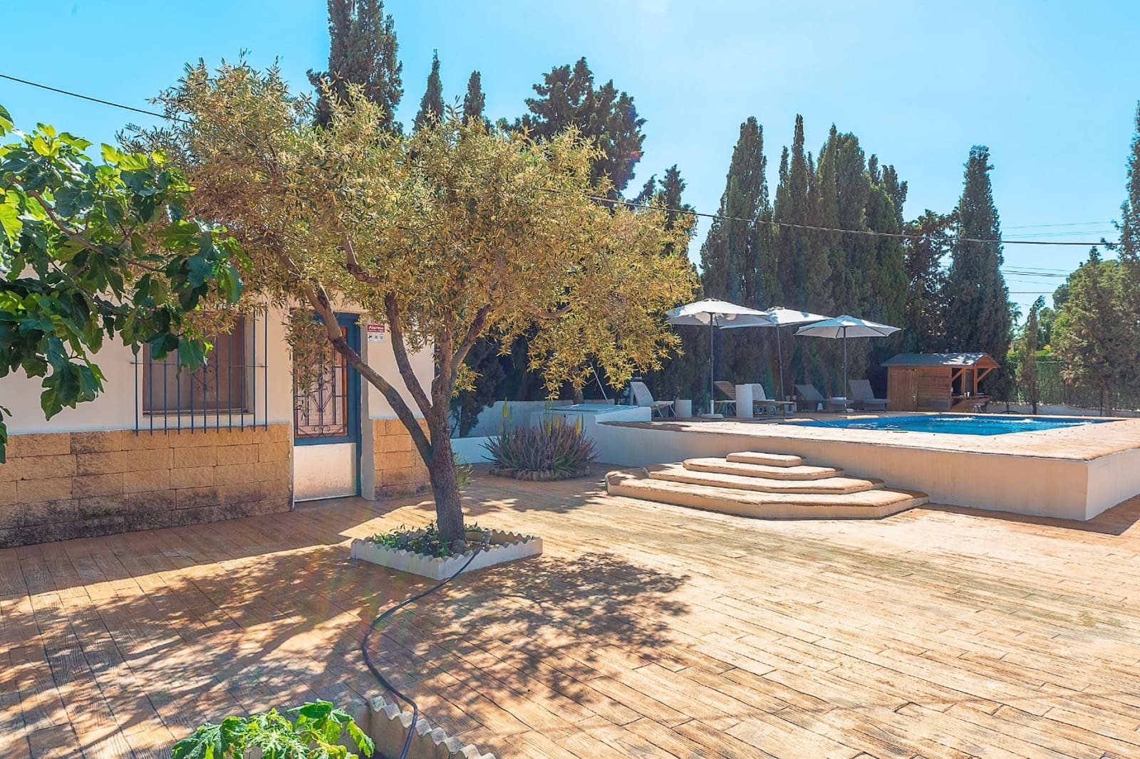 4 bedroom Villa for sale in San Vicente / Sant Vicent del Raspeig with pool - € 469,000 (Ref: 9926314)
