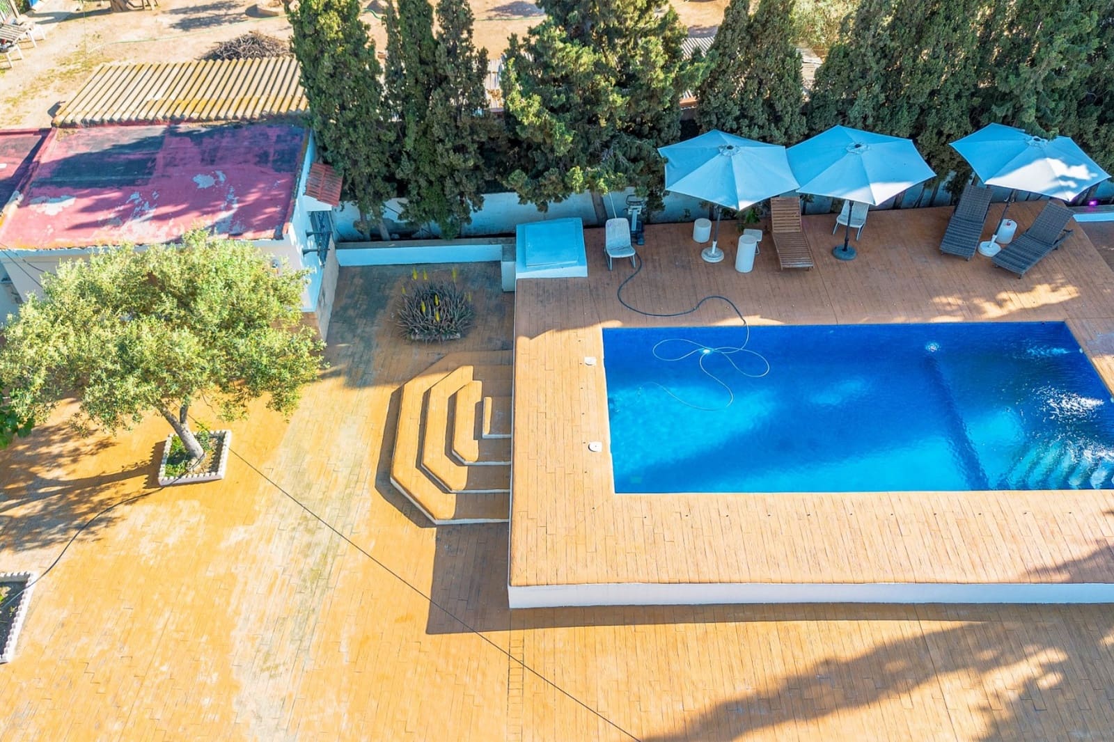 4 bedroom Villa for sale in San Vicente / Sant Vicent del Raspeig with pool - € 469,000 (Ref: 9926314)