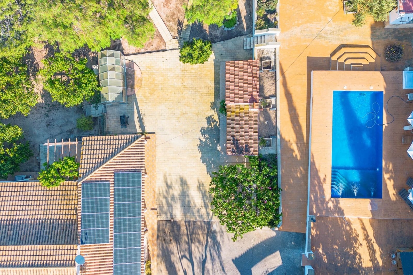 4 bedroom Villa for sale in San Vicente / Sant Vicent del Raspeig with pool - € 469,000 (Ref: 9926314)