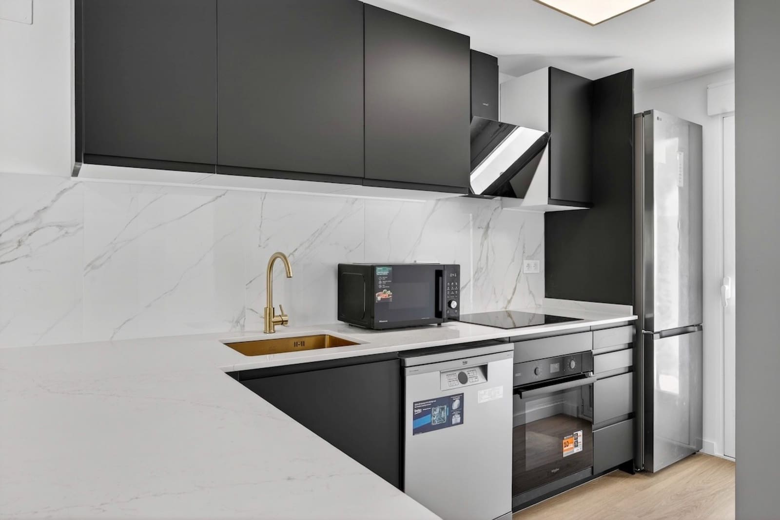 4 Zimmer Villa zu verkaufen in Villamartin mit Garage - 479.900 € (Ref: 9926315)