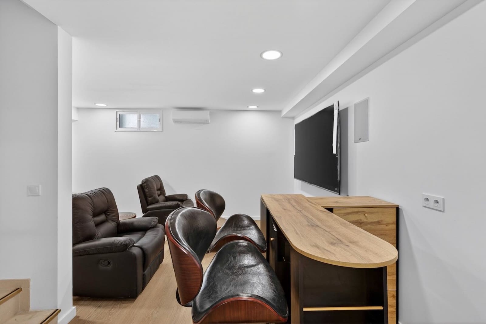 4 Zimmer Villa zu verkaufen in Villamartin mit Garage - 479.900 € (Ref: 9926315)