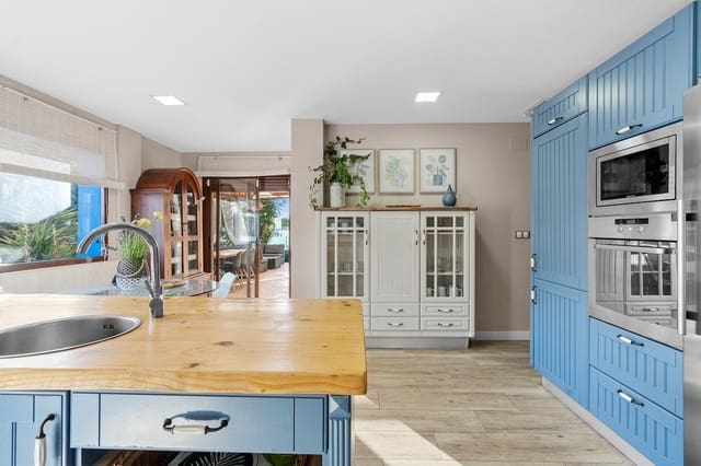 4 soverom Villa til salgs i Santa Pola med svømmebasseng garasje - € 799 000 (Ref: 9948692)