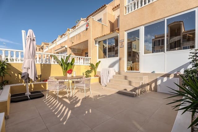 2 makuuhuone Huvila myytävänä paikassa Los Balcones - Los Altos, Orihuela mukana uima-altaan 
autotalli - 199 000 € (Ref: 9956632)