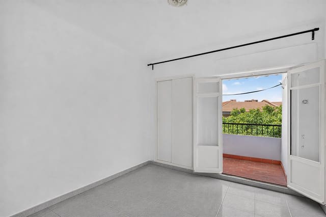 4 chambre Appartement à vendre à Benalúa, Alicante ville avec piscine - 315 000 € (Ref: 9964329)
