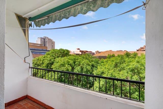 Piso de 4 habitaciones en Benalúa, Alicante / Alacant ciudad en venta con piscina - 315.000 € (Ref: 9964329)