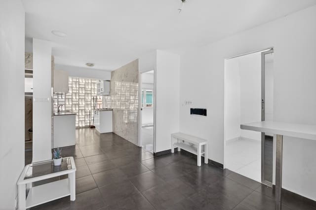 3 slaapkamer Flat te koop in Benalúa, Alicante stad met zwembad - € 179.000 (Ref: 9965908)