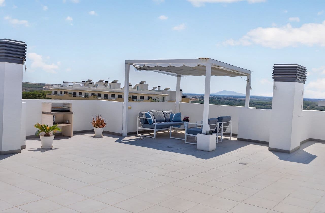 3 soverom Penthouse til salgs i Arenales del Sol med svømmebasseng garasje - € 489 000 (Ref: 9965909)