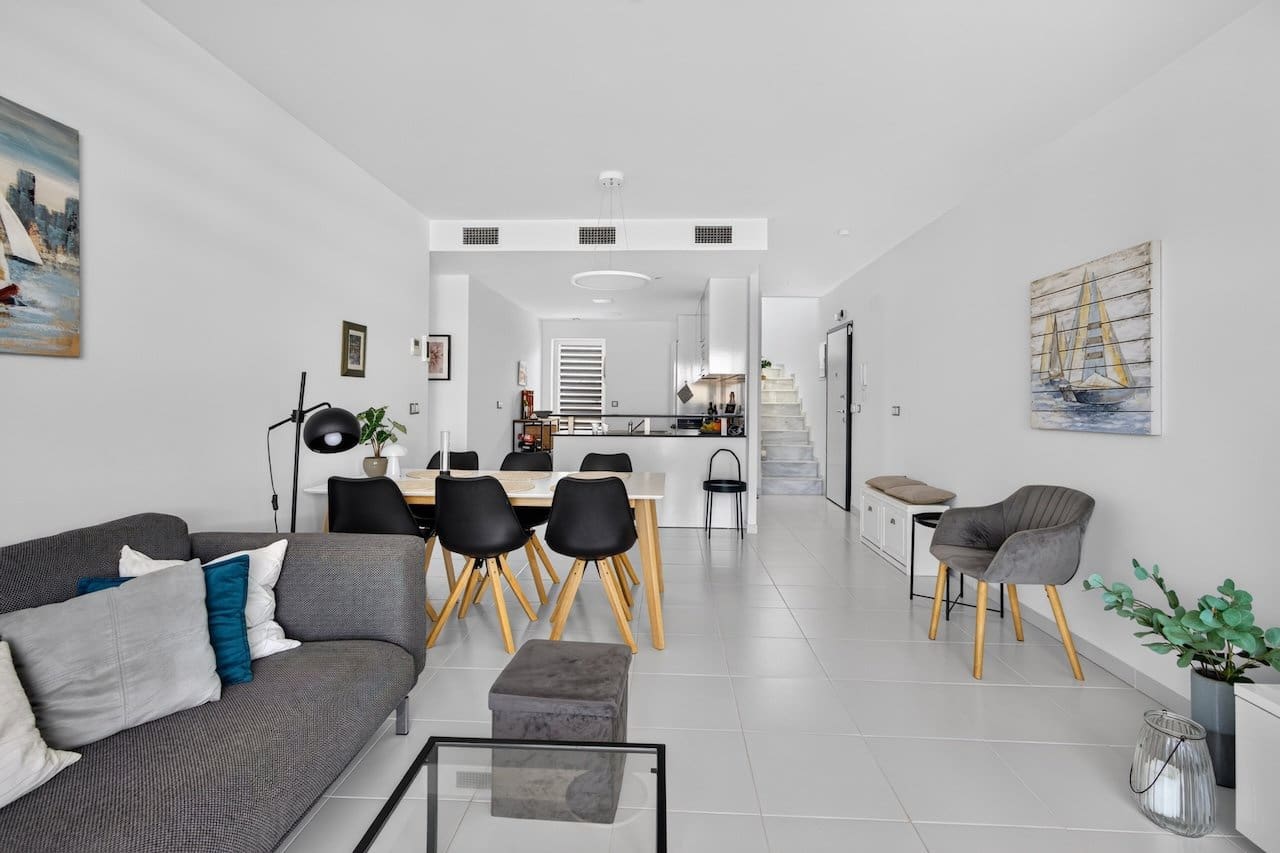 3 soverom Penthouse til salgs i Arenales del Sol med svømmebasseng garasje - € 489 000 (Ref: 9965909)