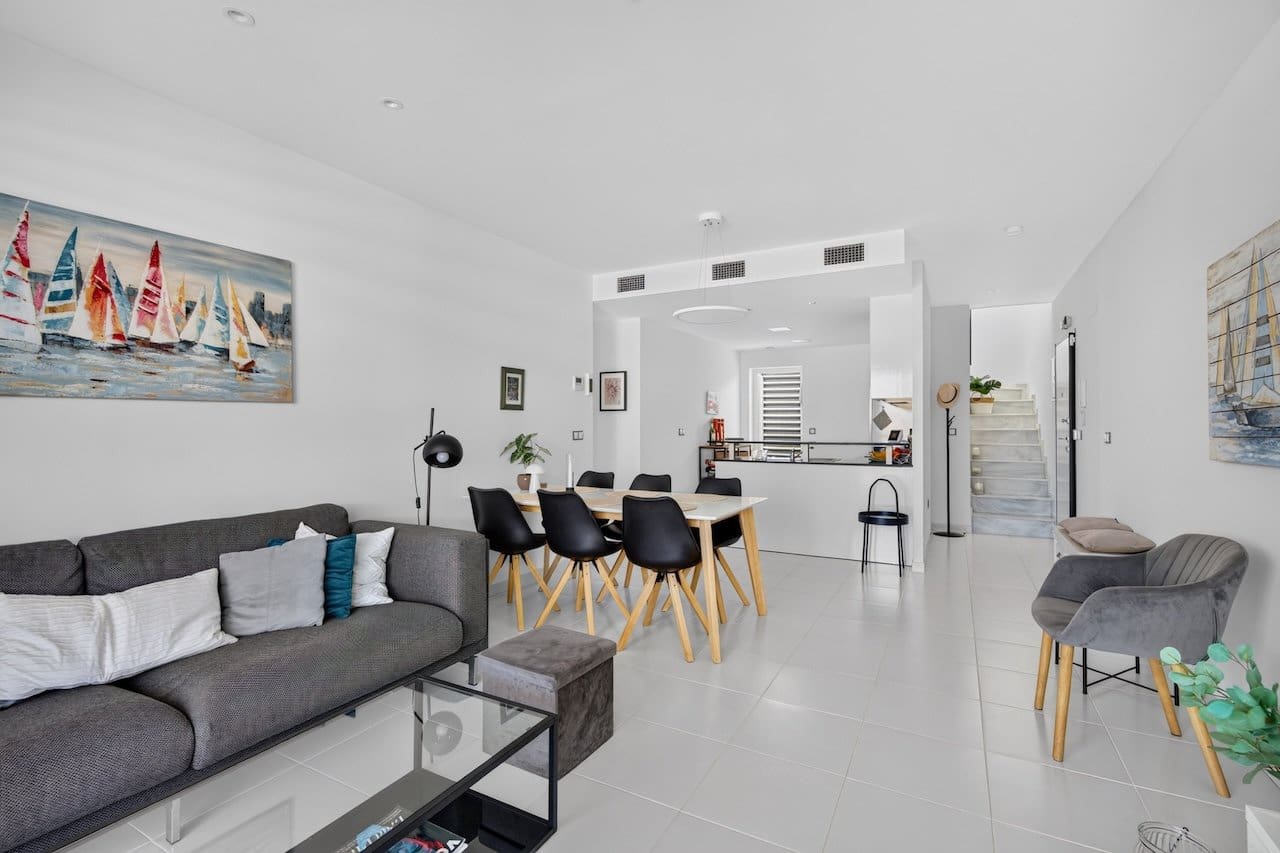 3 soverom Penthouse til salgs i Arenales del Sol med svømmebasseng garasje - € 489 000 (Ref: 9965909)