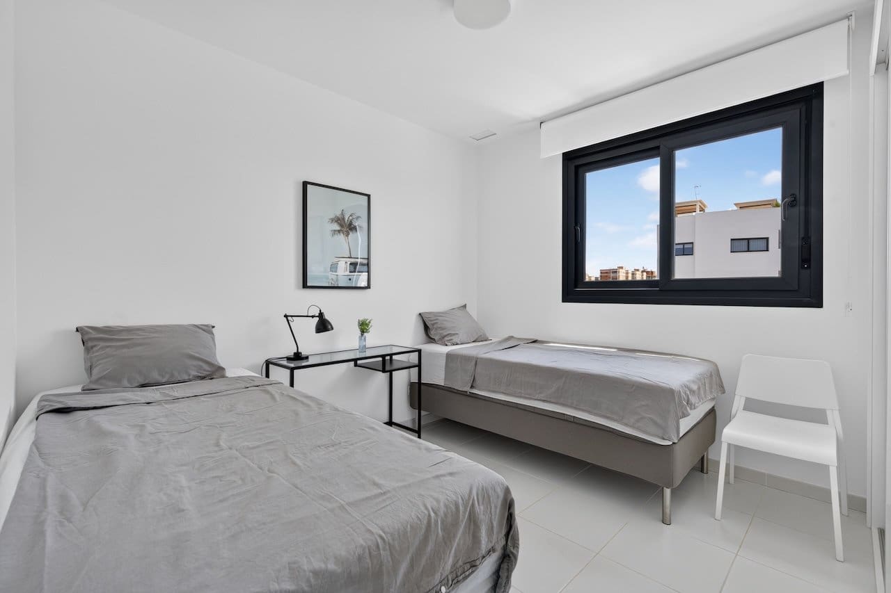 3 soverom Penthouse til salgs i Arenales del Sol med svømmebasseng garasje - € 489 000 (Ref: 9965909)