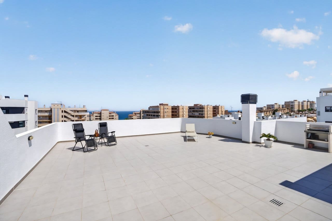 3 soverom Penthouse til salgs i Arenales del Sol med svømmebasseng garasje - € 489 000 (Ref: 9965909)