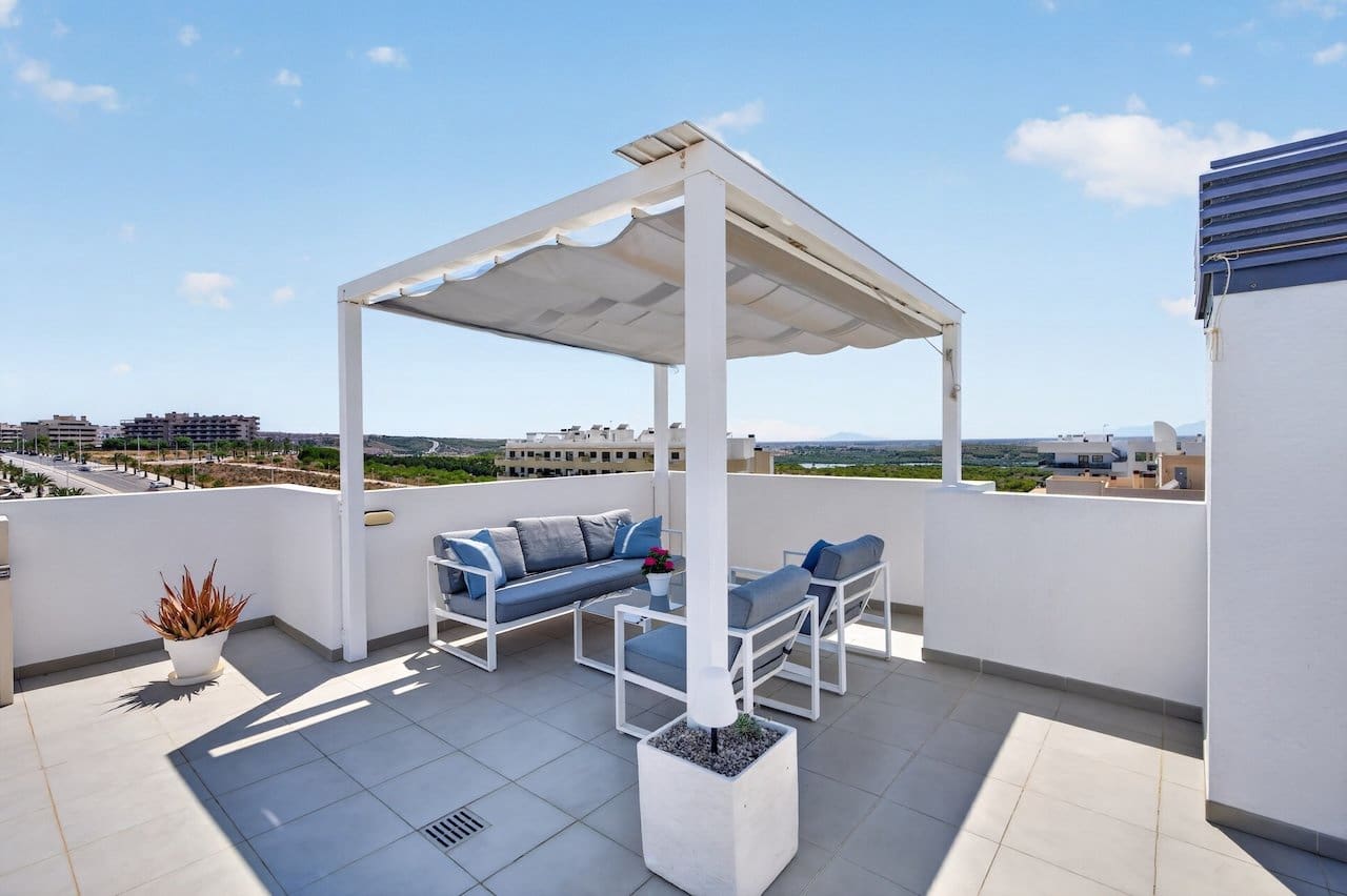 3 soverom Penthouse til salgs i Arenales del Sol med svømmebasseng garasje - € 489 000 (Ref: 9965909)
