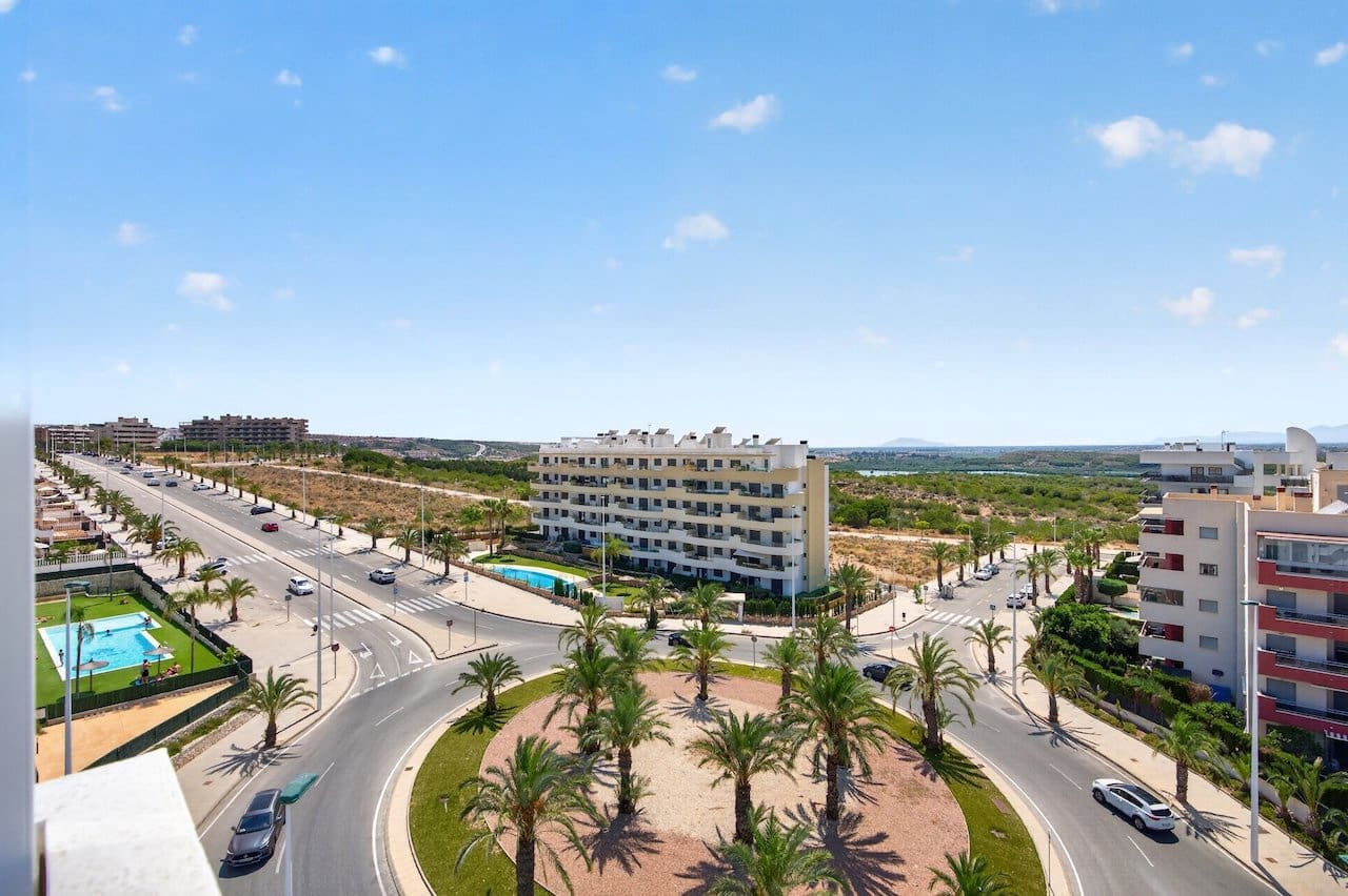 3 soverom Penthouse til salgs i Arenales del Sol med svømmebasseng garasje - € 489 000 (Ref: 9965909)