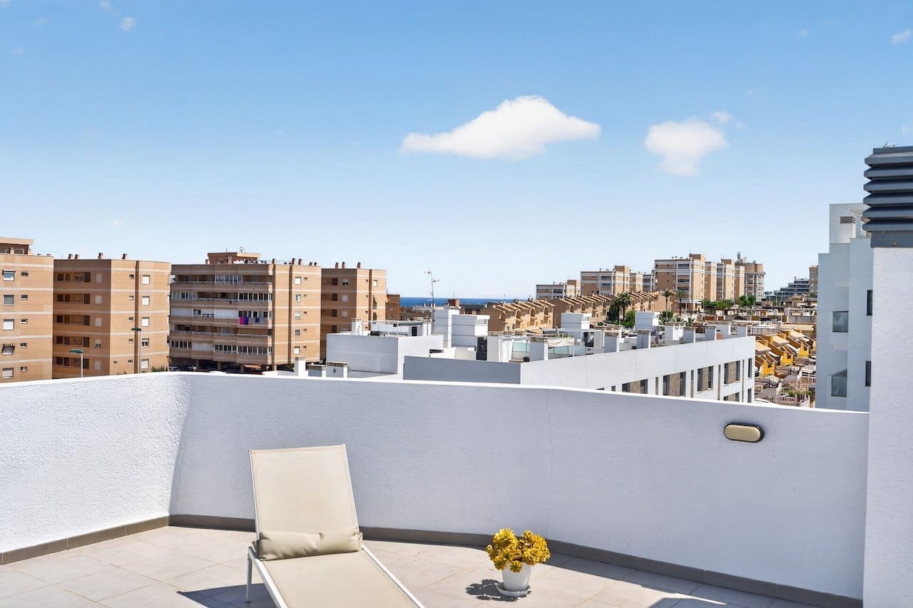 3 soverom Penthouse til salgs i Arenales del Sol med svømmebasseng garasje - € 489 000 (Ref: 9965909)