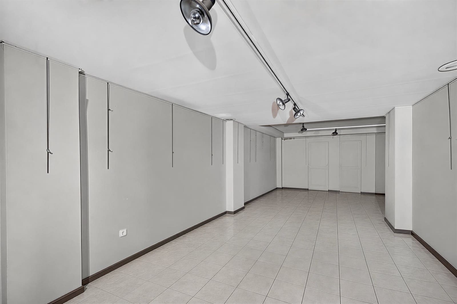 Local Comercial en Elche / Elx en venta con piscina - 160.000 € (Ref: 9971760)