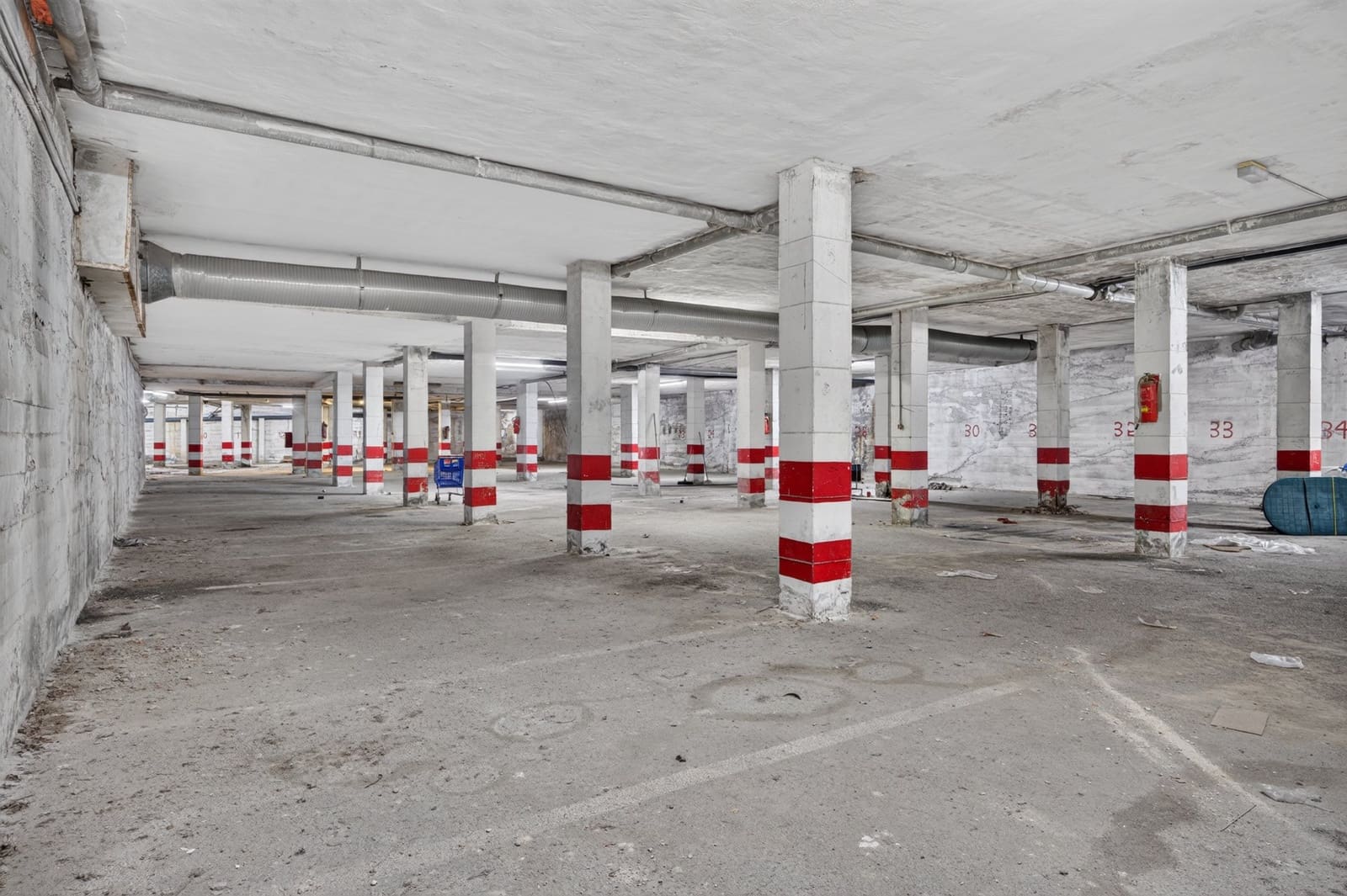 Garage til salg i Elche / Elx - € 200.000 (Ref: 9971761)