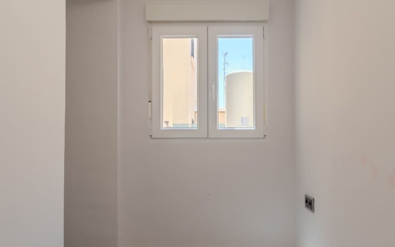 3 bedroom Villa for sale in Torrevieja with pool - € 305,000 (Ref: 10004332)
