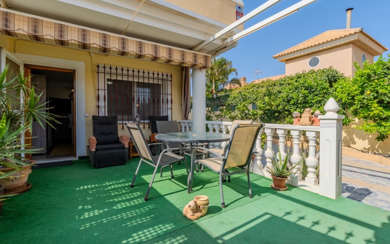 3 soveværelse Villa til salg i Puerto de Mazarron med garage - € 250.000 (Ref: 10004333)