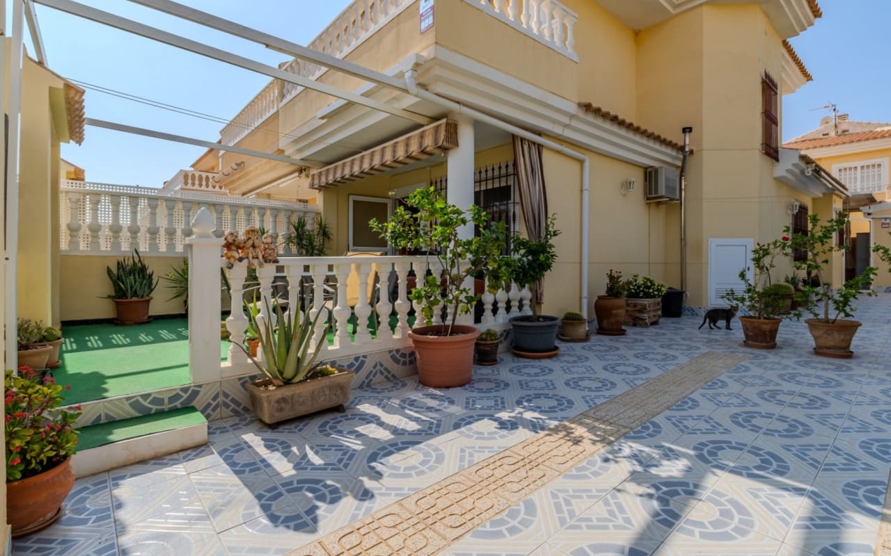 3 soveværelse Villa til salg i Puerto de Mazarron med garage - € 250.000 (Ref: 10004333)