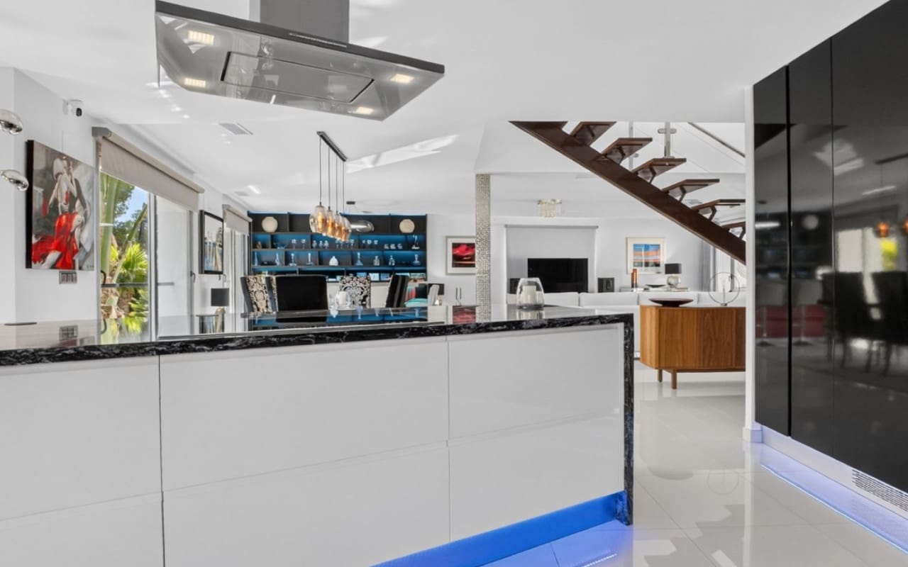 4 soveværelse Villa til salg i Pinar de Campoverde med swimmingpool garage - € 1.475.000 (Ref: 10004334)