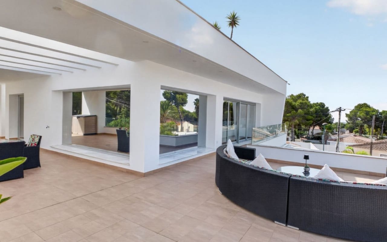 4 soveværelse Villa til salg i Pinar de Campoverde med swimmingpool garage - € 1.475.000 (Ref: 10004334)