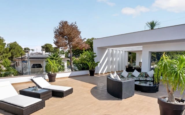 4 Zimmer Villa zu verkaufen in Pinar de Campoverde, Pilar de la Horadada mit Pool Garage - 1.475.000 € (Ref: 10004334)