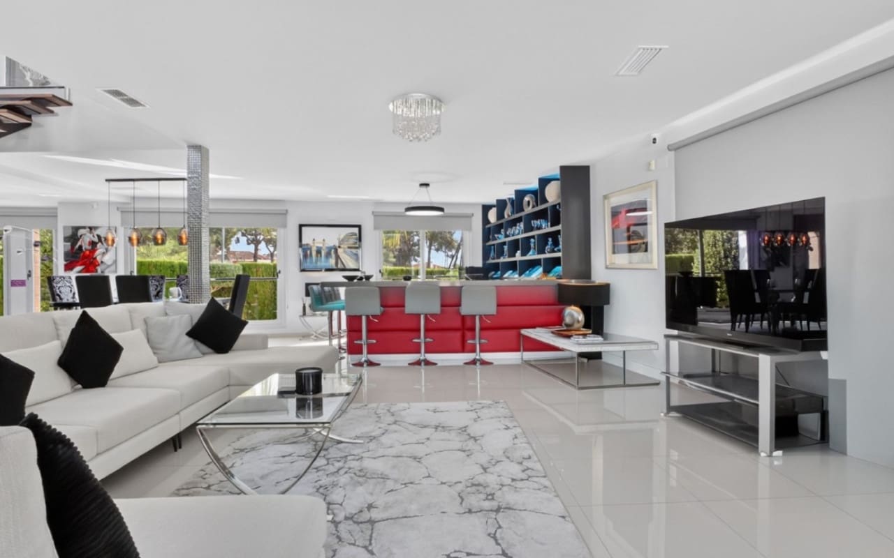 4 soveværelse Villa til salg i Pinar de Campoverde med swimmingpool garage - € 1.475.000 (Ref: 10004334)