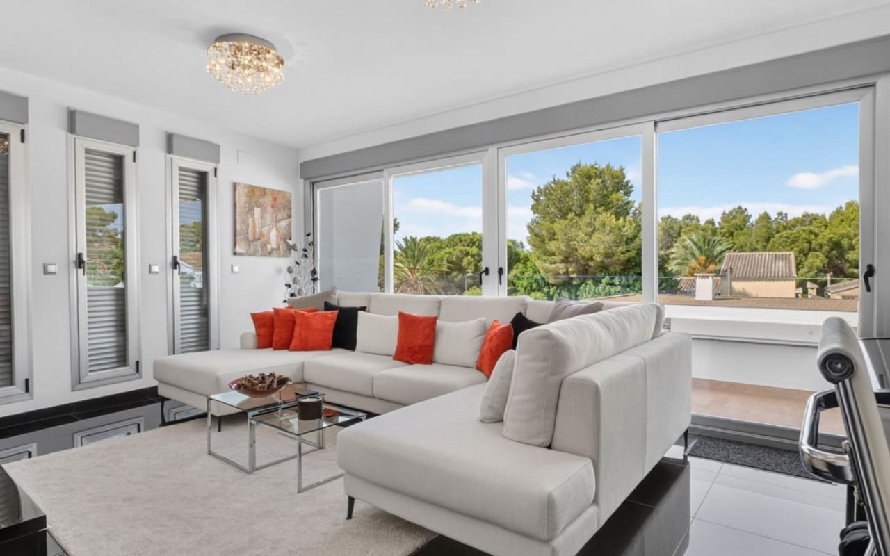4 soveværelse Villa til salg i Pinar de Campoverde med swimmingpool garage - € 1.475.000 (Ref: 10004334)